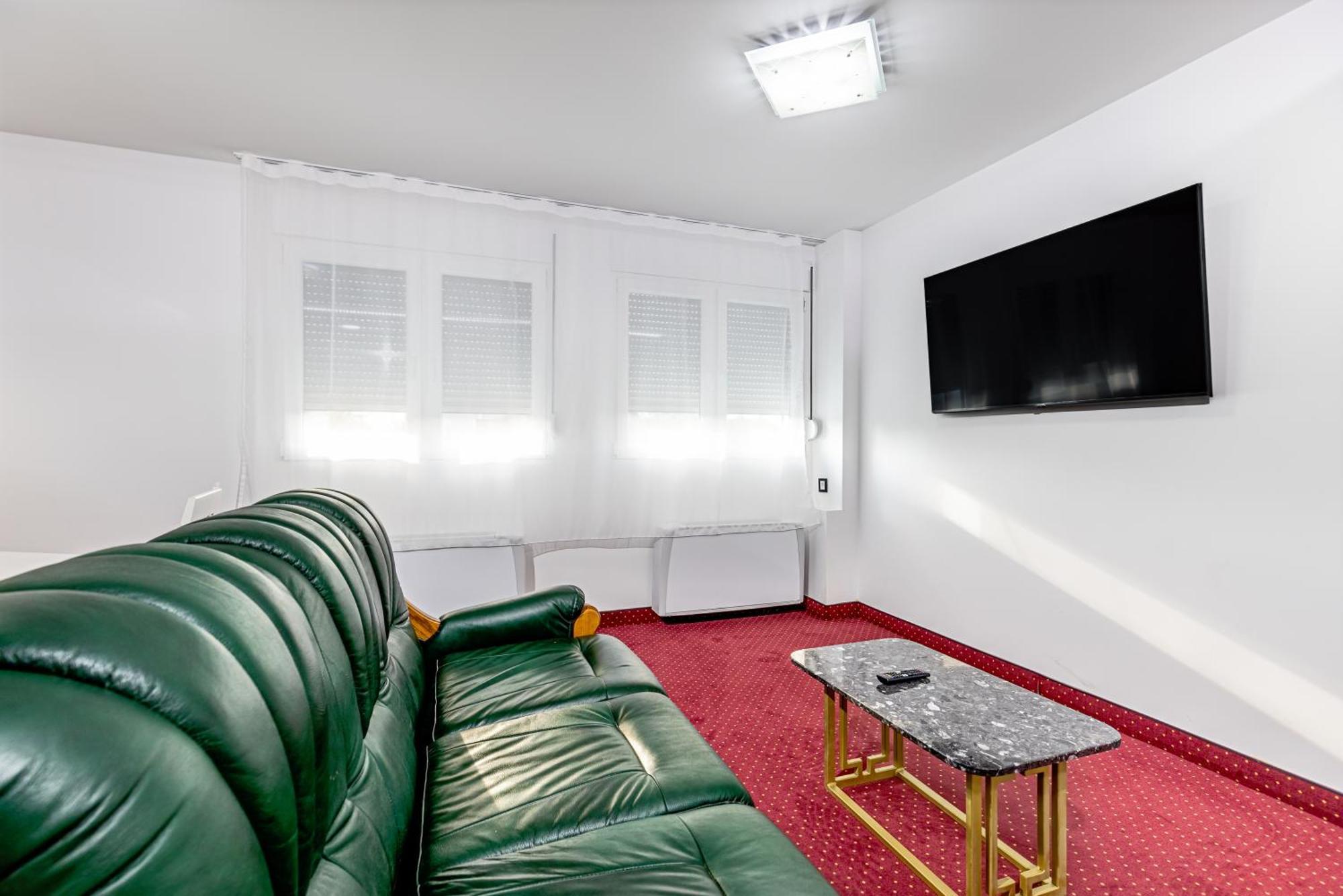 Fors Resort & Spa Belgrado Esterno foto